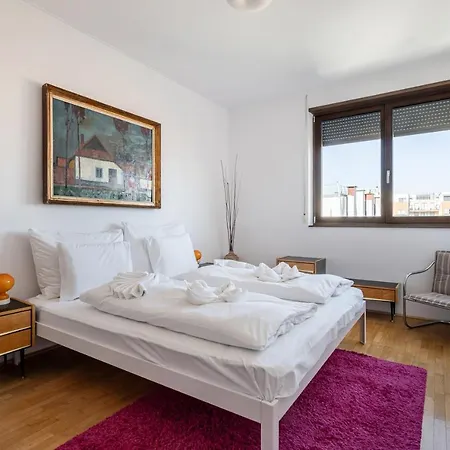 Panoramic Penthouse With Rooftop Terrace & Parking For 2 Cars