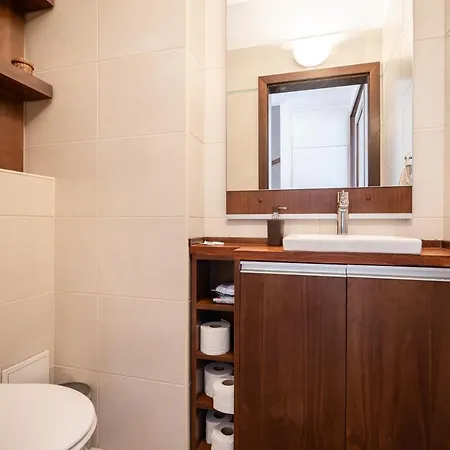 דירה Panoramic Penthouse With Rooftop Terrace & Parking For 2 Cars *