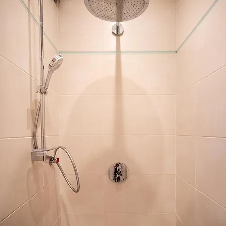 Panoramic Penthouse With Rooftop Terrace & Parking For 2 Cars Appartamento